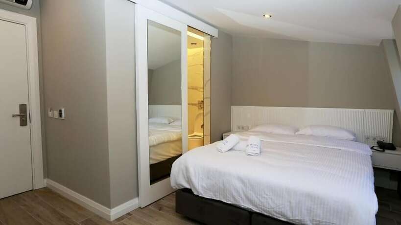 Imagen de la habitación del Sel Suite Hotel. Foto 12