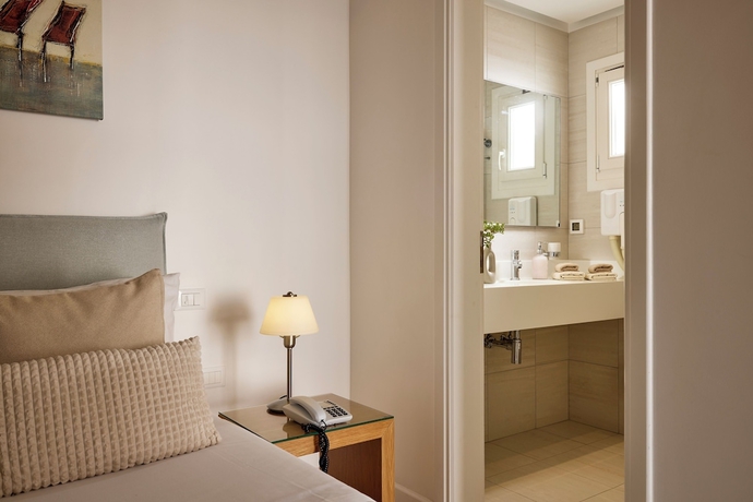 Imagen de la habitación del Selana Suites. Foto 5