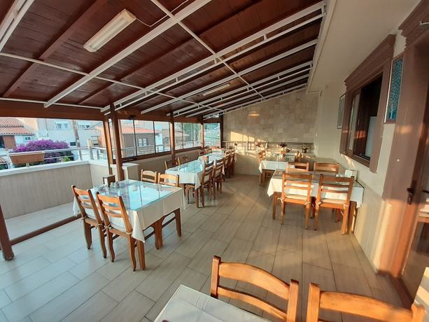 Imagen de la habitación del Selena Hotel. Foto 8