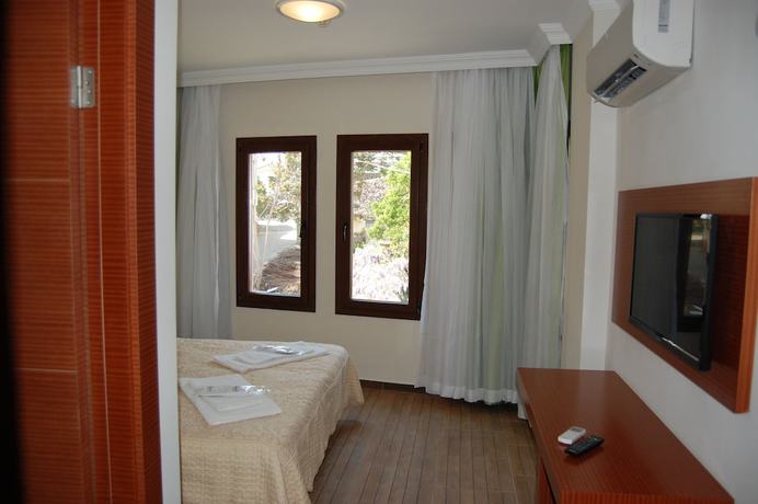 Imagen de la habitación del Selena Hotel. Foto 12