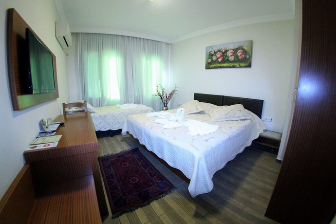 Imagen de la habitación del Selena Hotel. Foto 13