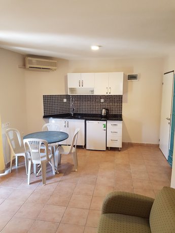Imagen de la habitación del Selenya Apart Hotel. Foto 9