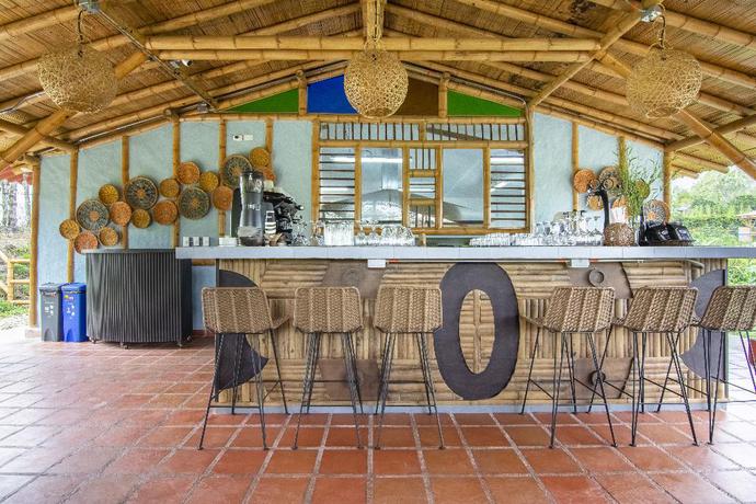 Imagen del bar/restaurante del Selina Quindio. Foto 9