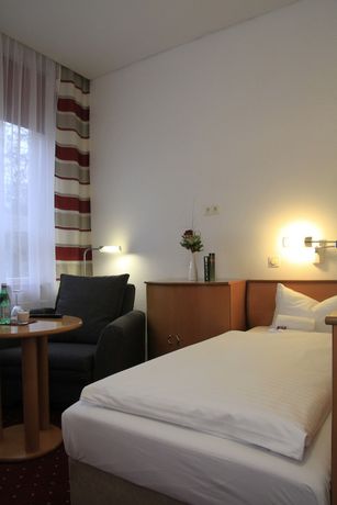 Imagen de la habitación del Seminarhotel Eldenholz. Foto 11