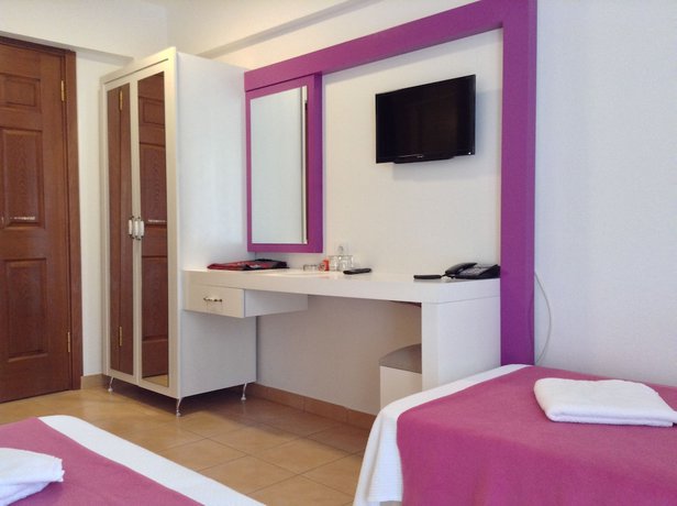 Imagen de la habitación del Senam Hotel. Foto 10