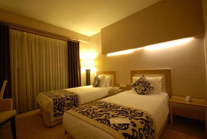 Imagen de la habitación del Serace Hotel. Foto 2