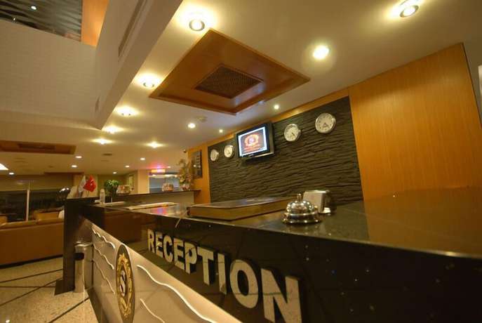 Imagen de los interiores del Serace Hotel. Foto 18