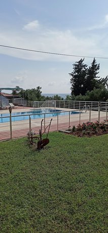 Imagen de la piscina del Sercan Apart Hotel. Foto 15