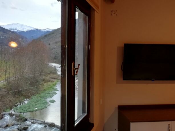 Imagen de la habitación del Seremet Dinlenme Tesisi. Foto 19