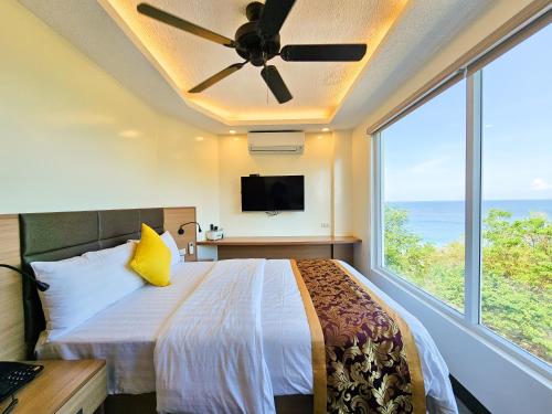 Imagen de la habitación del Serenity Beach Hotel. Foto 17