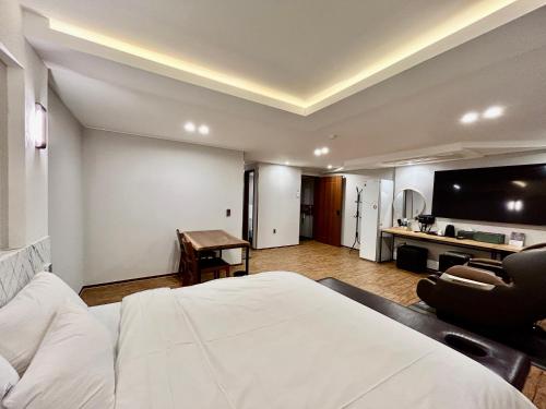 Imagen de la habitación del Series hotel. Foto 19