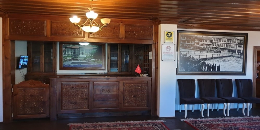 Imagen de los interiores del Serife Baci Ogretmenevi Doga Kultur Koyu. Foto 17