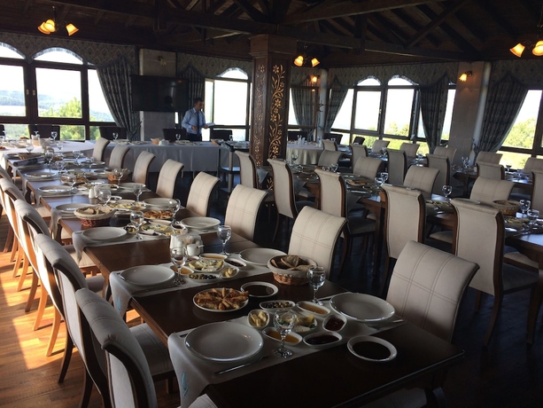 Imagen del bar/restaurante del Serife Baci Ogretmenevi Doga Kultur Koyu. Foto 3