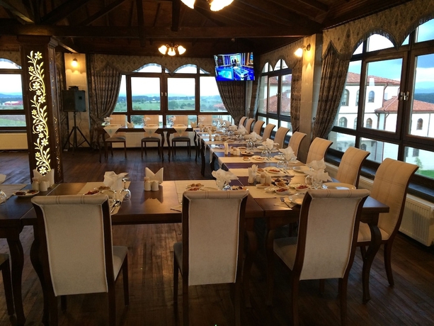 Imagen de los interiores del Serife Baci Ogretmenevi Doga Kultur Koyu. Foto 19