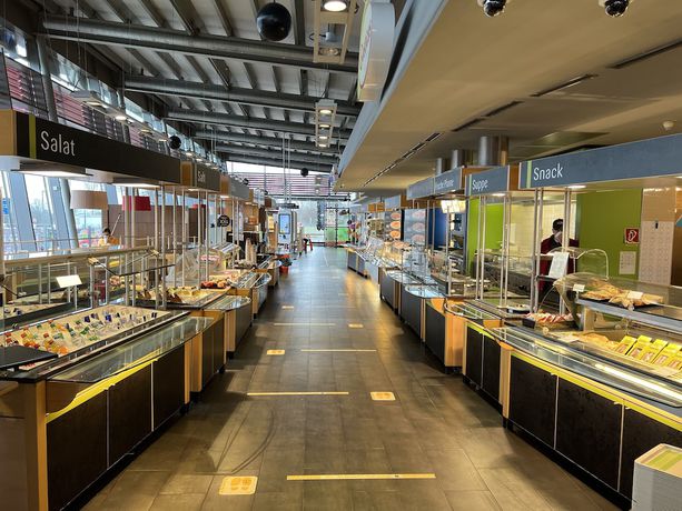 Imagen del bar/restaurante del Serways Hotel L&uuml;neburger Heide West. Foto 2