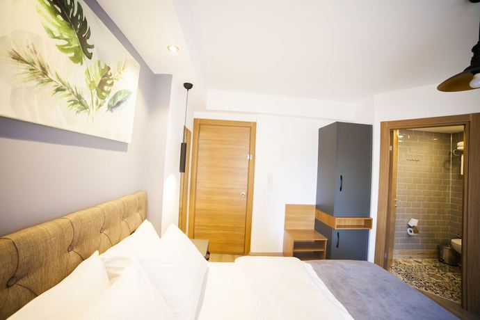 Imagen de la habitación del Set Ozer Hotel. Foto 17