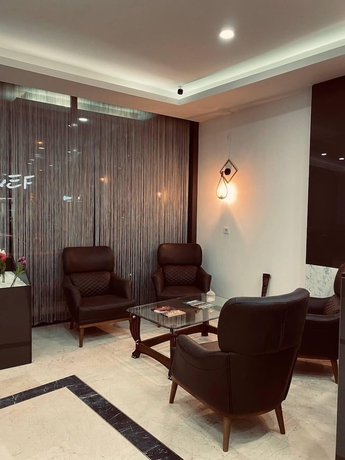 Imagen de los interiores del Seta Park Hotel. Foto 11