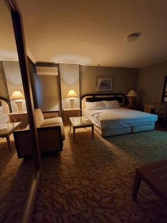 Imagen de la habitación del Sever Suites Hotel. Foto 3