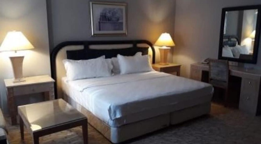 Imagen de la habitación del Sever Suites Hotel. Foto 9