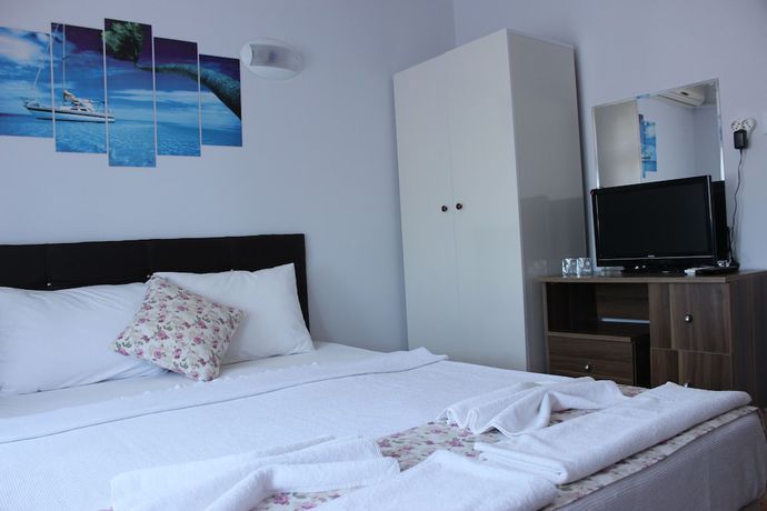 Imagen de la habitación del Shadow Hotel. Foto 10