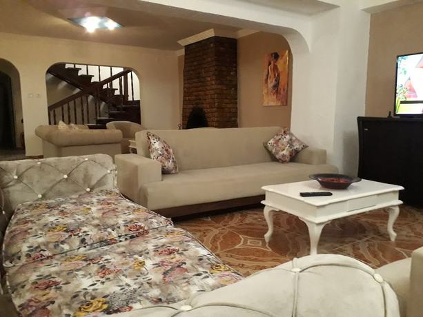 Imagen de los interiores del Shadow Hotel. Foto 18