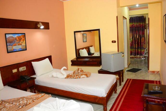 Imagen general del Shady Hotel Luxor. Foto 12