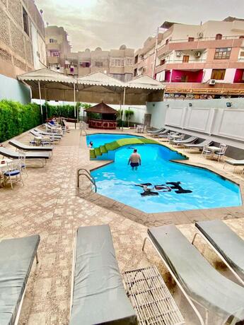 Imagen general del Shady Hotel Luxor. Foto 25