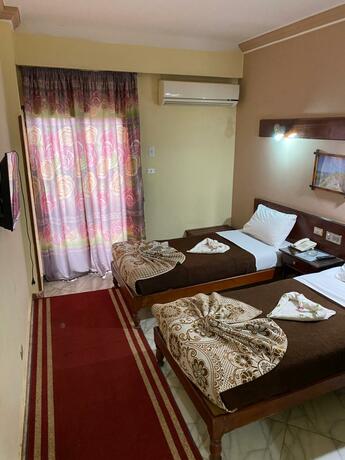Imagen general del Shady Hotel Luxor. Foto 27