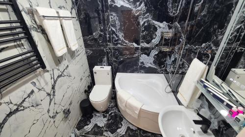 Imagen general del Shedevr Plaza Navoiy. Foto 3