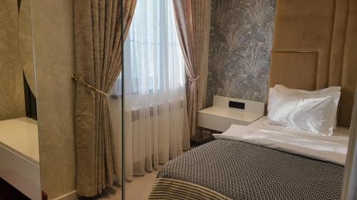 Imagen general del Shedevr Plaza Navoiy. Foto 6