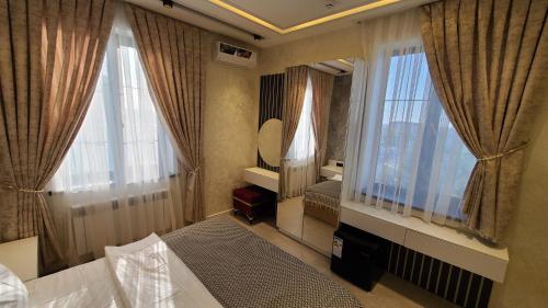 Imagen general del Shedevr Plaza Navoiy. Foto 8