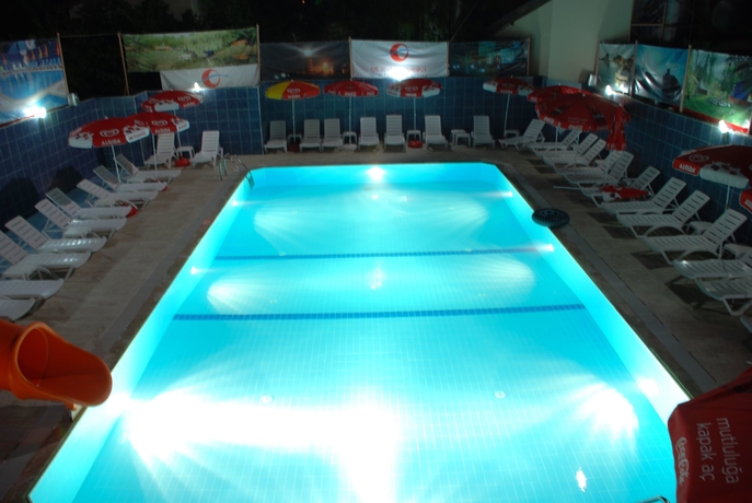 Imagen de la piscina del Shila Tatil Koyu. Foto 19
