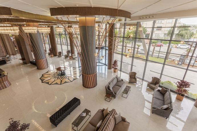 Imagen de los interiores del Shimall Deluxe Hotel. Foto 17