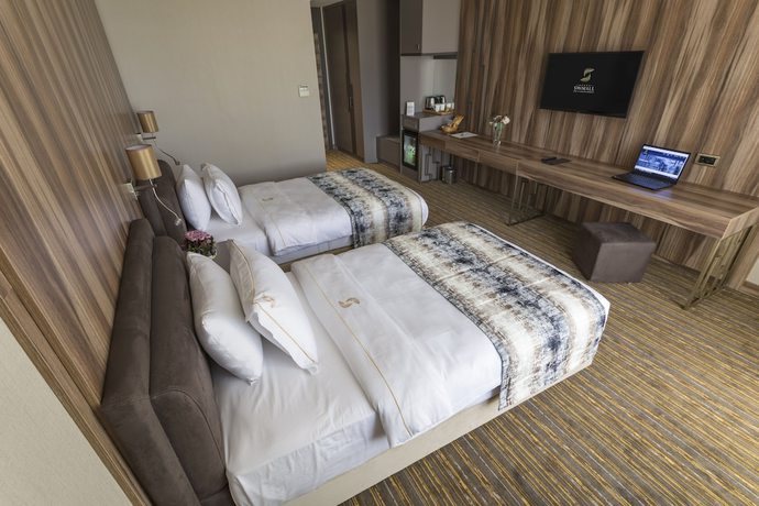Imagen de la habitación del Shimall Deluxe Hotel. Foto 5