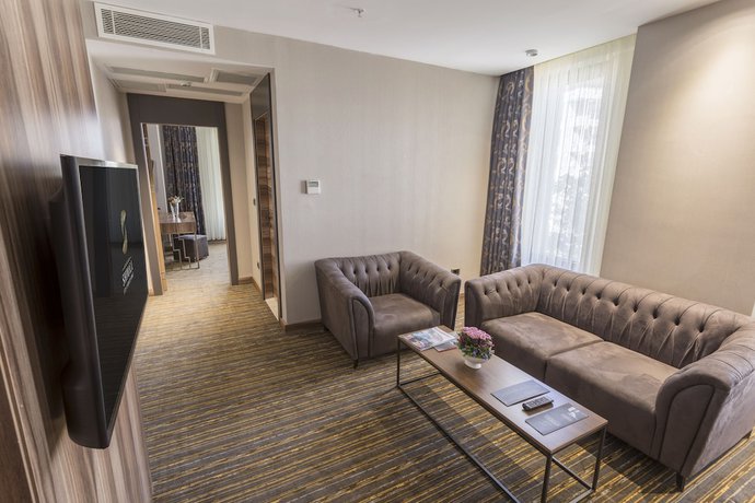 Imagen de la habitación del Shimall Deluxe Hotel. Foto 7