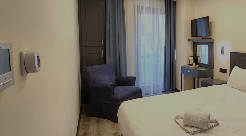 Imagen de la habitación del Shishly Palace Hotel. Foto 15