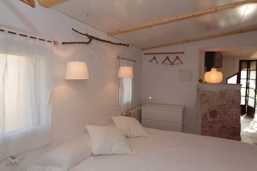 Imagen de la habitación del S'horabaixa. Foto 2