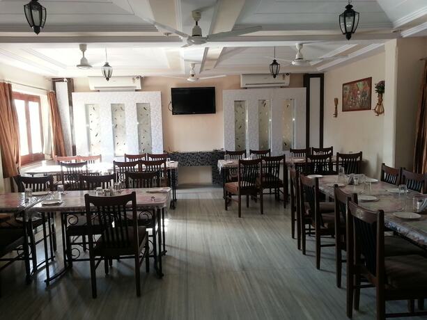 Imagen del bar/restaurante del Shrinath Inn. Foto 4