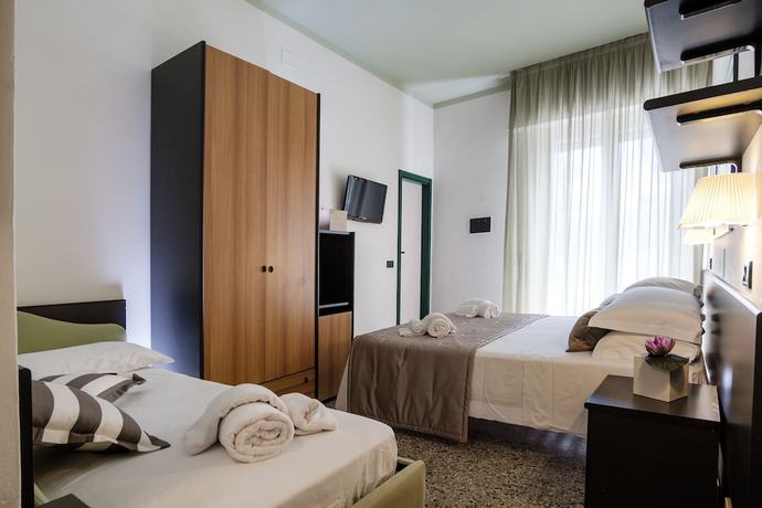 Imagen de la habitación del Si Rimini Hotel. Foto 11