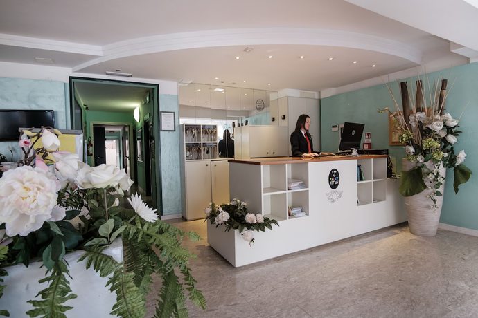 Imagen de los interiores del Si Rimini Hotel. Foto 19