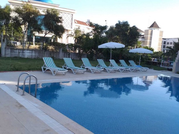 Imagen de la piscina del Side Alya Hotel. Foto 20