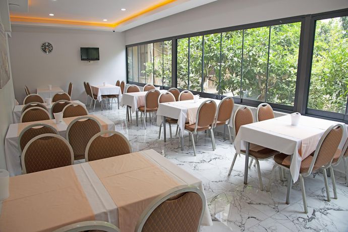 Imagen del bar/restaurante del Side G&uuml;neş Otel. Foto 2