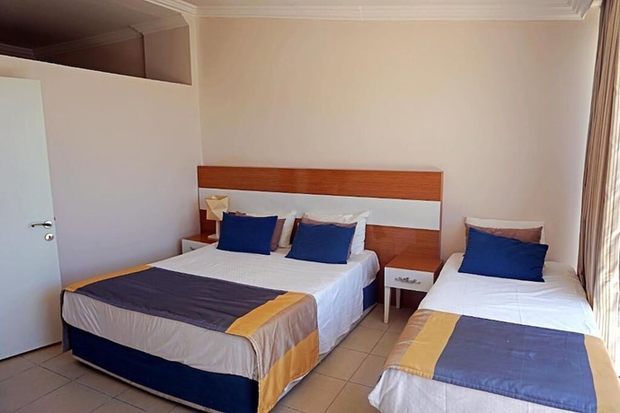 Imagen de la habitación del Side Legend Hotel. Foto 2