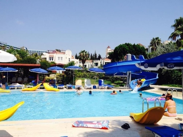 Imagen de la piscina del Side Linda Beach Hotel. Foto 12