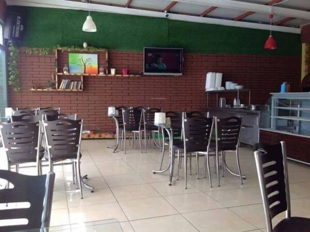 Imagen del bar/restaurante del Side Palace Hotel. Foto 2