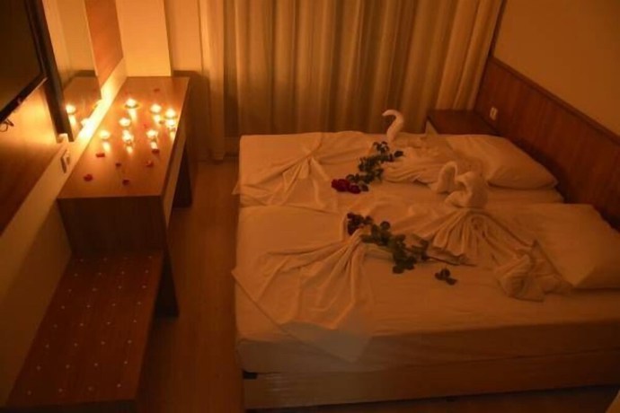 Imagen de la habitación del Side Palace Hotel. Foto 9