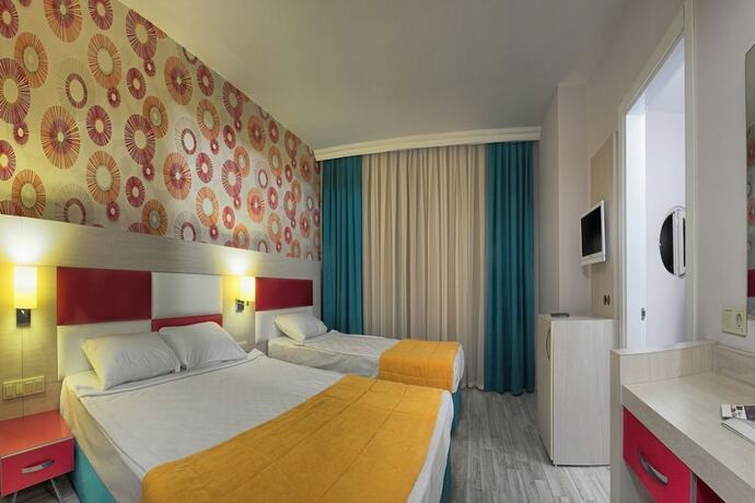 Imagen general del Side Win Hotel And Spa. Foto 9