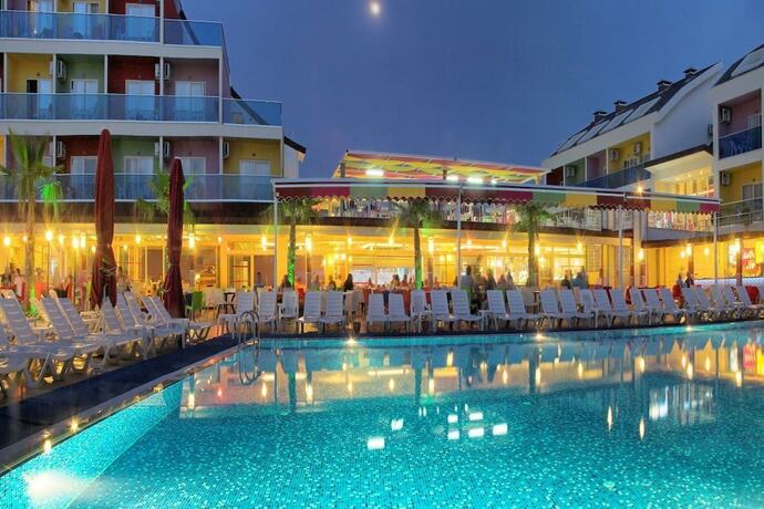 Imagen general del Side Win Hotel And Spa. Foto 14