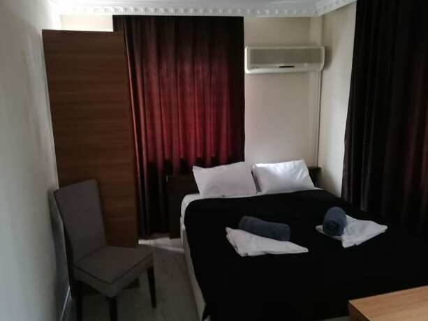 Imagen de la habitación del Sies Hotel. Foto 15