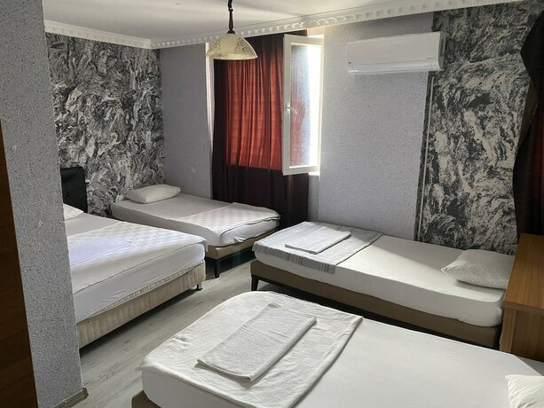 Imagen de la habitación del Sies Hotel. Foto 20